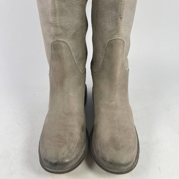 Frye Women's Paige Tall Leather Riding boots US 7.5 Beige Leather Knee-High Boot - Picture 6 of 16